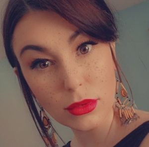 Meet your Posher, Megan